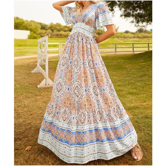 Boho Floral Print Butterfly Sleeve Maxi Dress - Picture 4 of 6